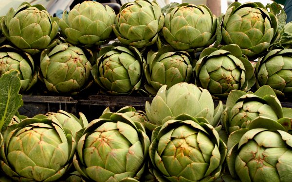 artichokes for sale in market